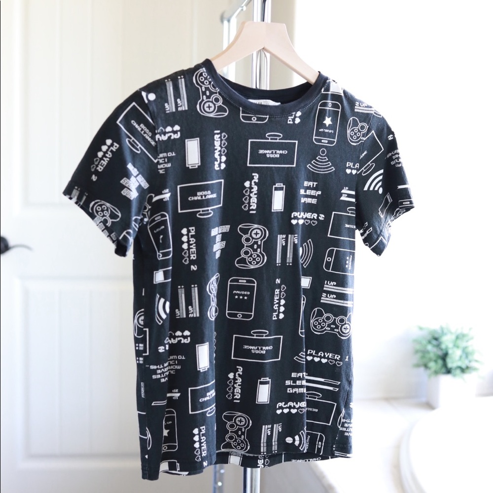 BOYS 10/12 yr t shirt